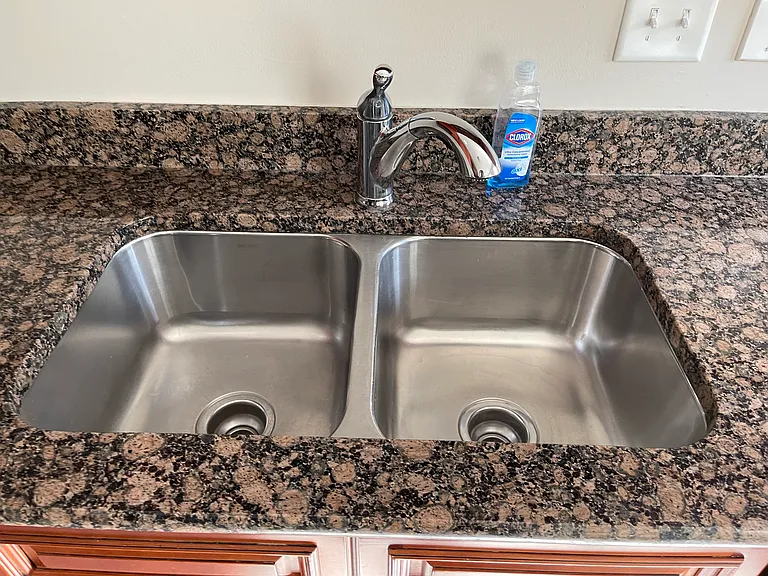 102 Dundee Pl — Photo 9
