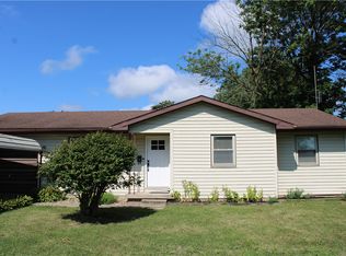 308 N Locust St, Shelbyville, IL 62565