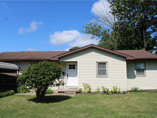 308 N Locust St, Shelbyville, IL 62565