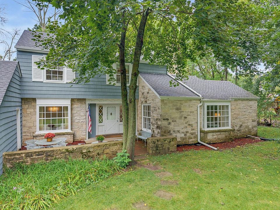 1st image of 805 E Hyde WAY