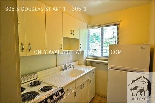 2nd image of 305 S Douglas St APT 1-305-1