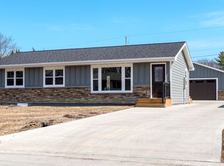 1931 8th St, Nevada, IA 50201