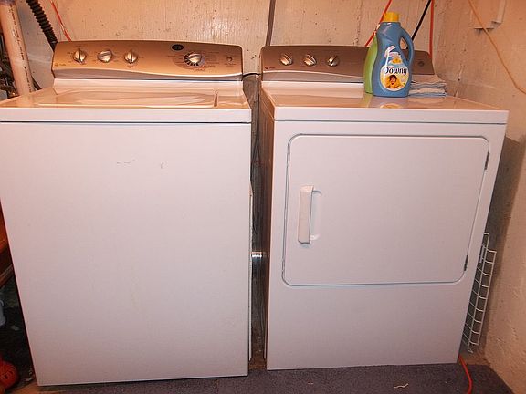 washer and dryer 10 yrs old
