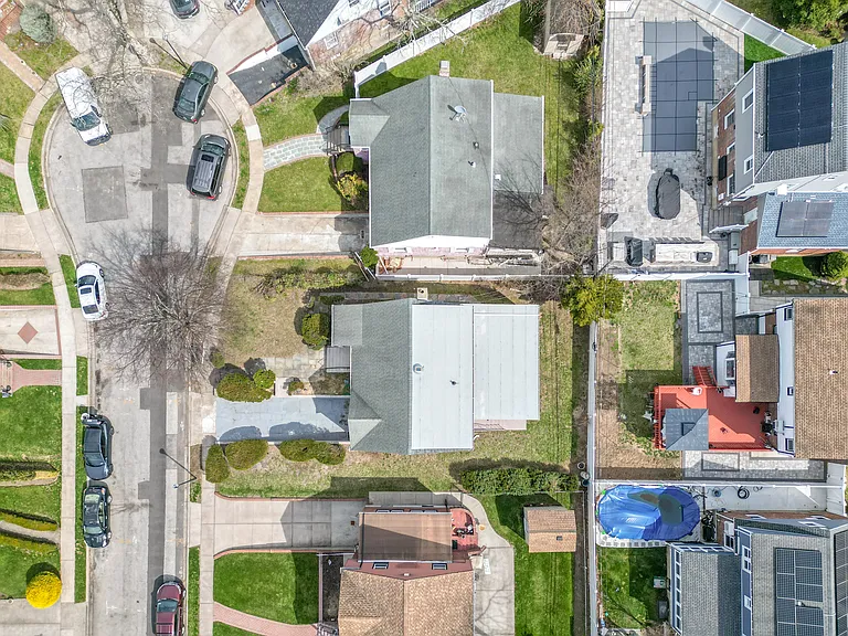 5 Hawthorne Ln — Photo 42