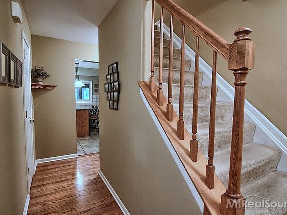 2nd image of 2456 Freeman Dr