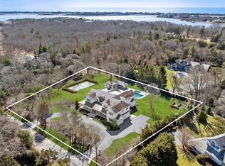 4 Heatherwood Ln, Quogue, NY 11959