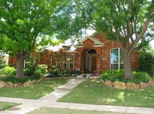 3806 Maywood Dr, Carrollton, TX 75007