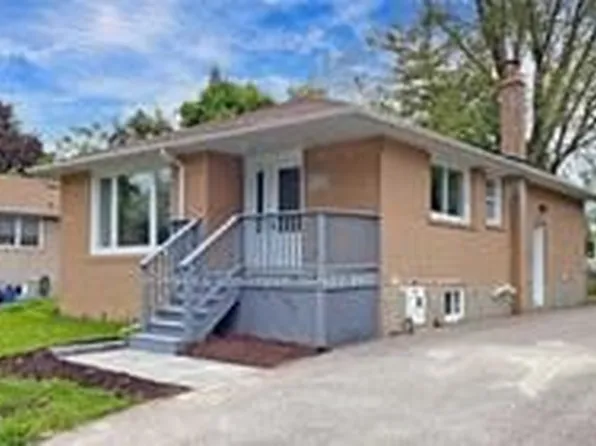 133 B Harrison Dr, Newmarket, ON