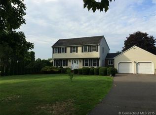 10 Catherine Ln, Suffield, CT 06078