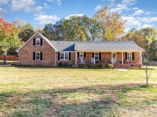 2595 Shamrock Rd, Harrisburg, NC 28075