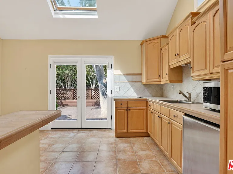 10341 Keswick Ave — Photo 36