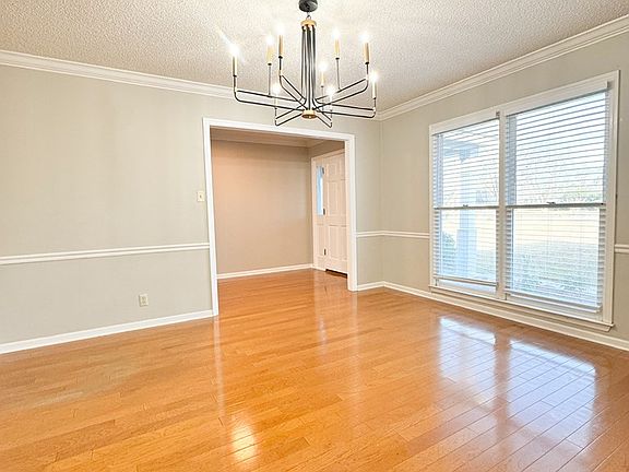 4th image of 4504 Wellington Woods Dr
