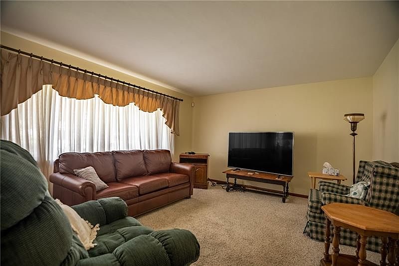 279 Todd Ave, Hermitage, PA 16148 Zillow