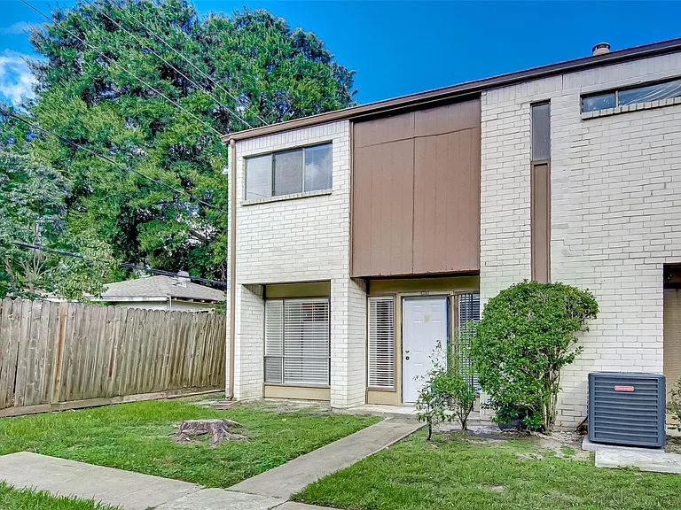 8312 Augustine Dr #D — Photo 33
