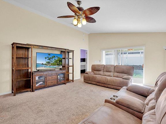 5th image of 2609 Sanderling St