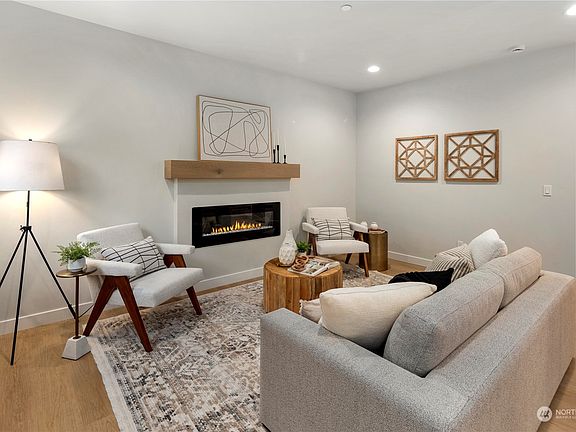 5th image of 15922 175th Drive SE
