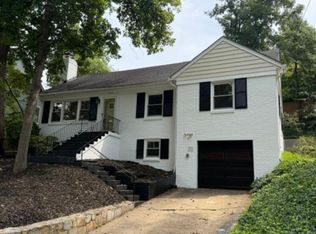 2351 N Vermont St, Arlington, VA 22207