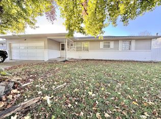 903 S Luster Ave, Springfield, MO 65802