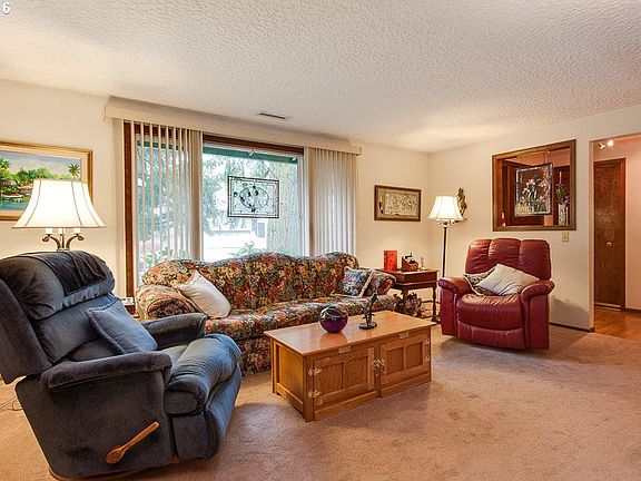 4th image of 2200 SE 138th Ave
