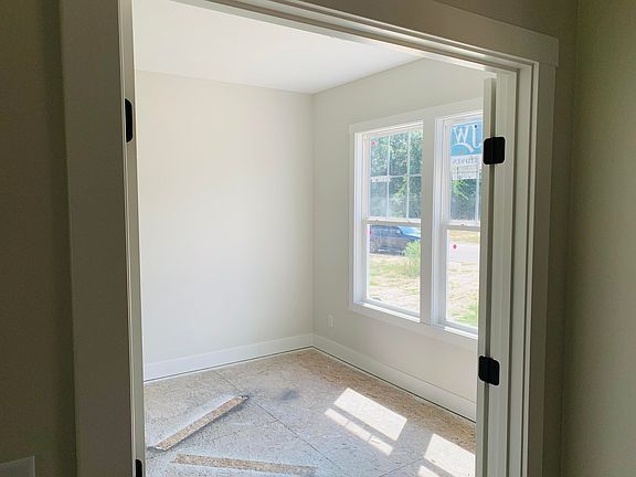 5th image of 1418 Kimber Dr SE