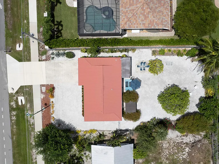 2191 Thomasson Dr — Photo 18