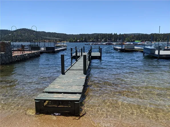 331 331a Dock Gate, Lake Arrowhead, CA 92352