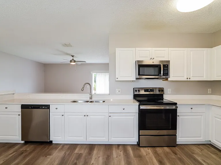 627 Cotulla Dr — Photo 7