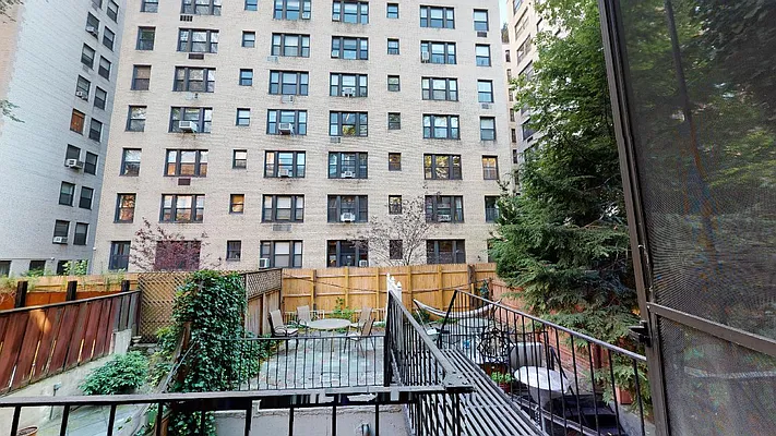 Rented by Bond New York | media 16