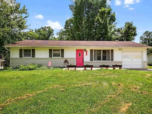 2791 W Watson Dr, Bloomington, IN 47403