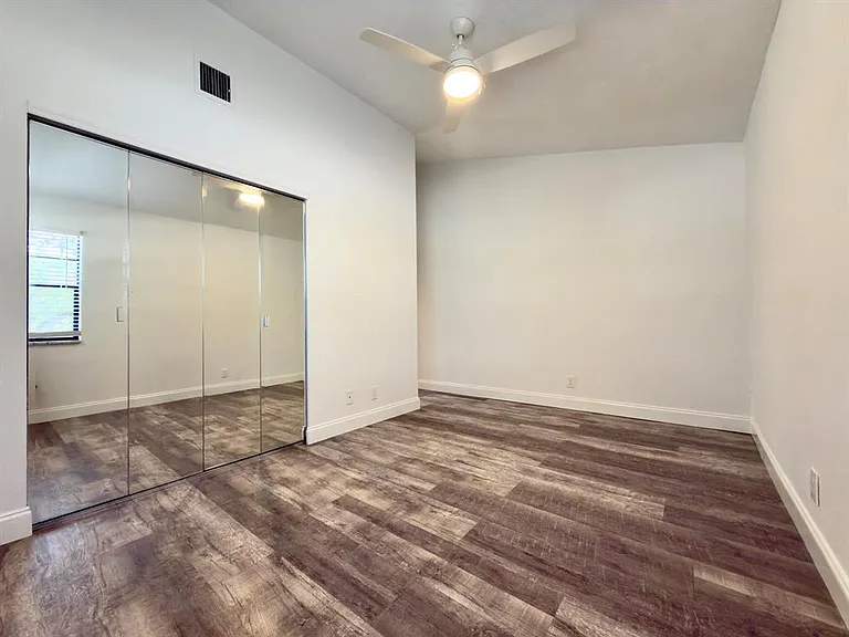 11698 NW 20th Dr — Photo 10