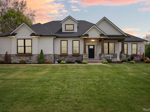 24817 Clark Rd, New Boston, MI 48164