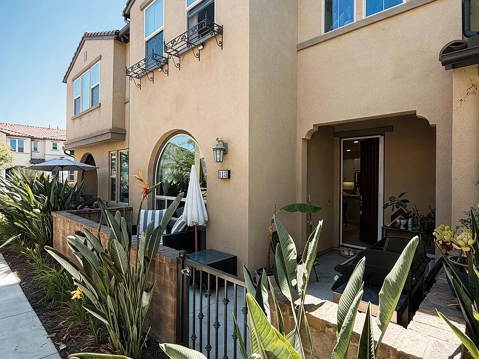 118 Finch