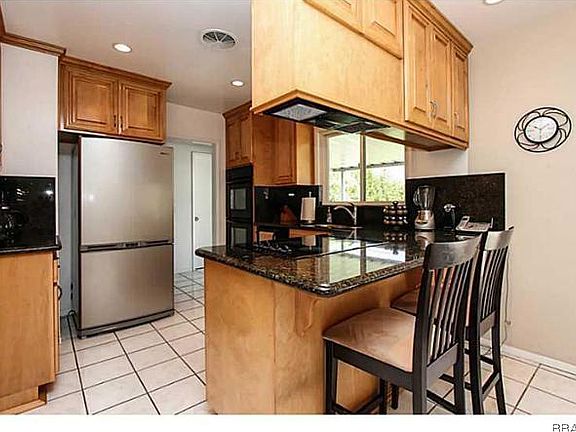 4th image of 954 W Bonnie Brae Ct #Out