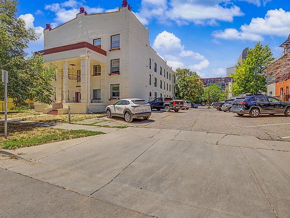 3rd image of 1629 N Clarkson St #11