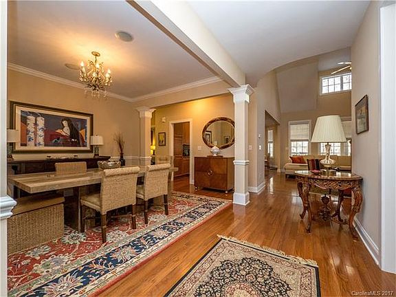 3rd image of 2202 Bleckley Ct #29