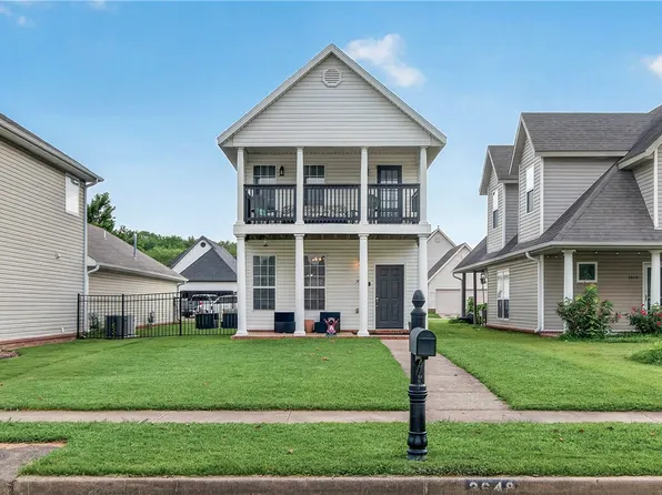 3648 S Tower Cir, Fayetteville, AR 72704