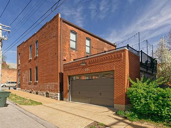 2nd image of 2424 S 11th St