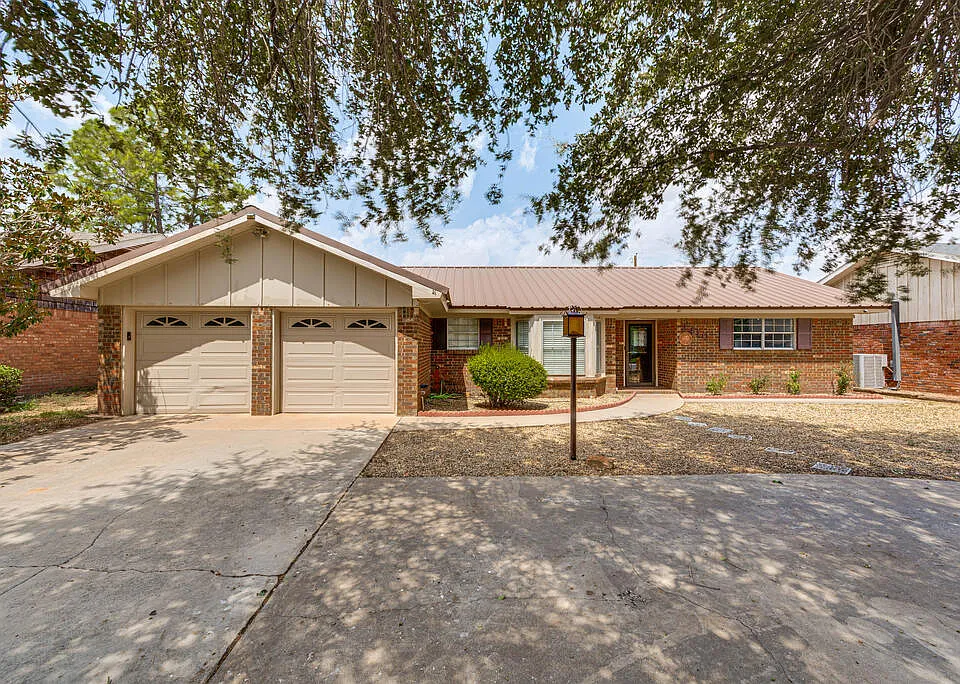 2410 Apperson Dr