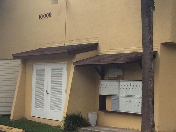 2nd image of 10000 NW 9th Street Cir #914