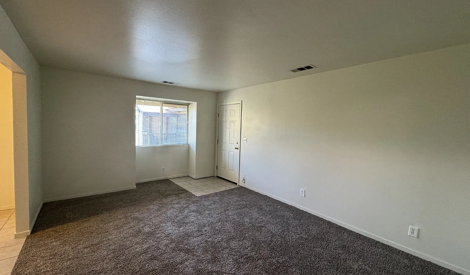 2 bed, 1.0 bath, $1,300 — Photo 2