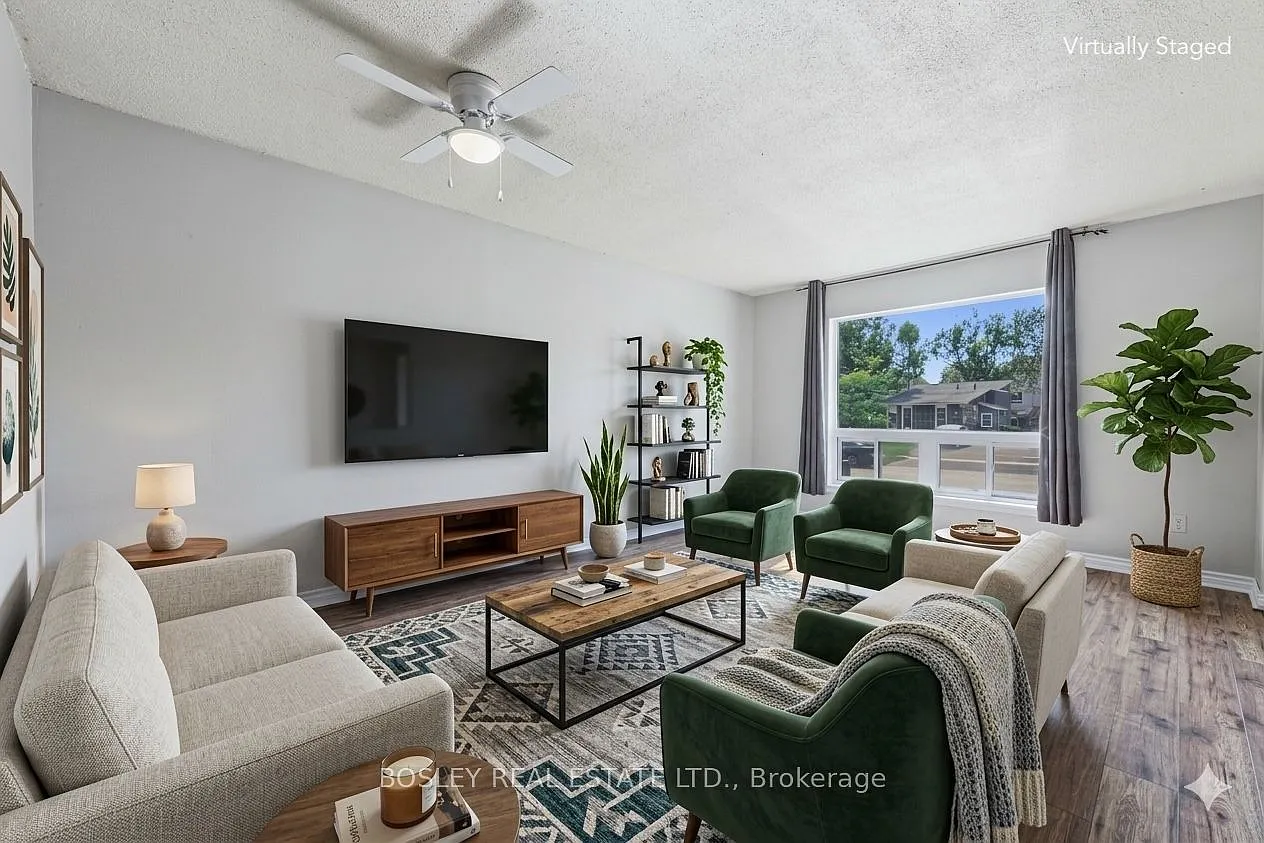 4 bed, $2,900 — Photo 1