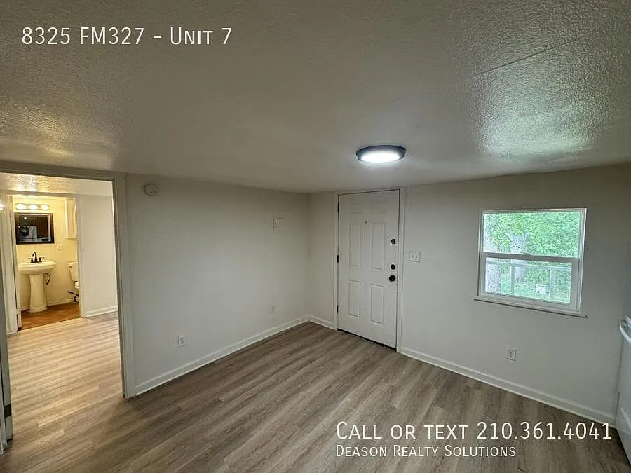 8325 FM 327, 8325 FM 327, Unit 7 — Photo 3