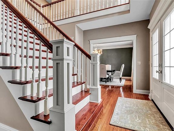 5th image of 9531 Cobblestone Dr