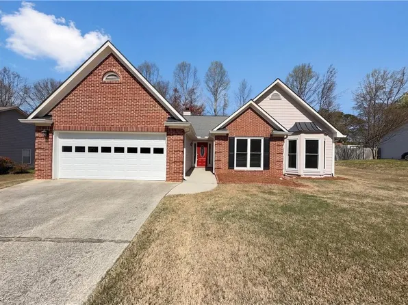 2840 Meridian Dr, Dacula, GA 30019