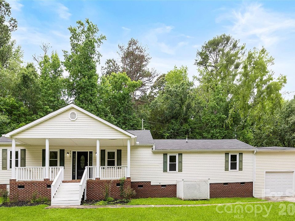 1st image of 2615 Maggie Ln
