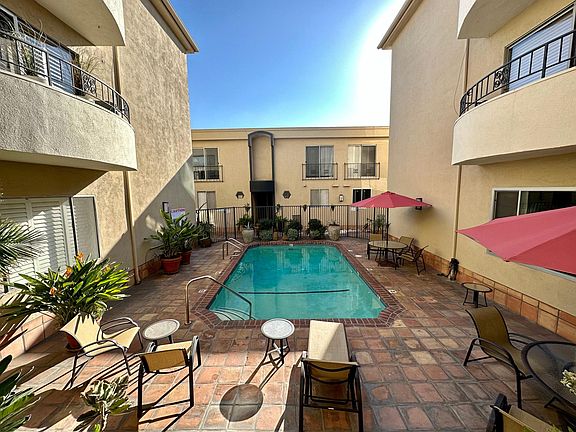 2nd image of 1221 N Kings Rd APT 402