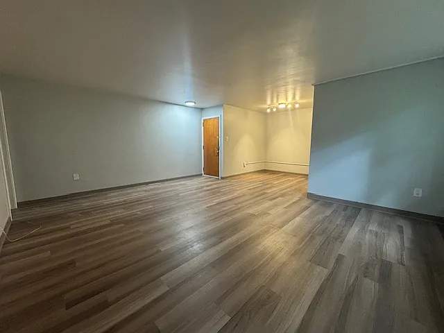 Royal Gardens Apartments — Photo 55