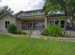 534 Sand Bend Dr E, Kerrville, TX 78028