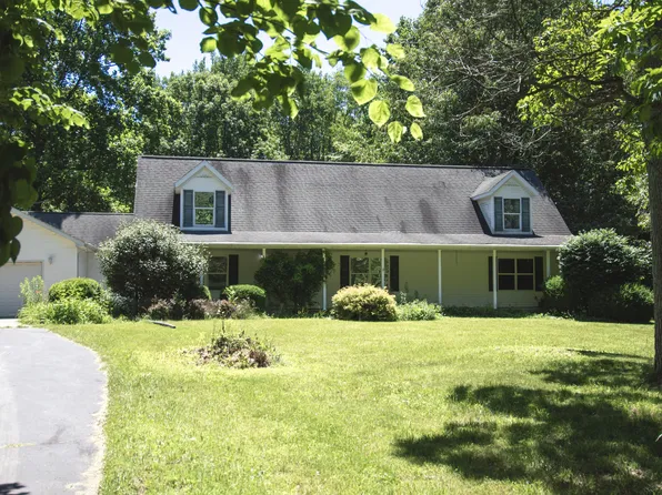 4318 Little Hurricane Ln, Martinsville, IN 46151