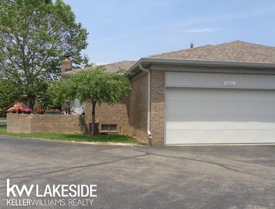 48451 Lance Creek Ct #264, Utica, MI, 48315
